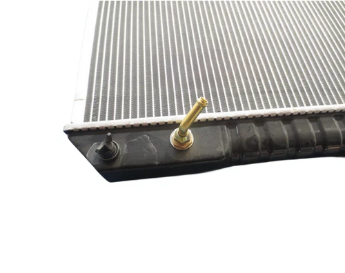 Radiator For Toyota Hilux LN106 LN107 LN111 2.8L 1988-1997 Diesel AT/MT - Picture 4 of 4