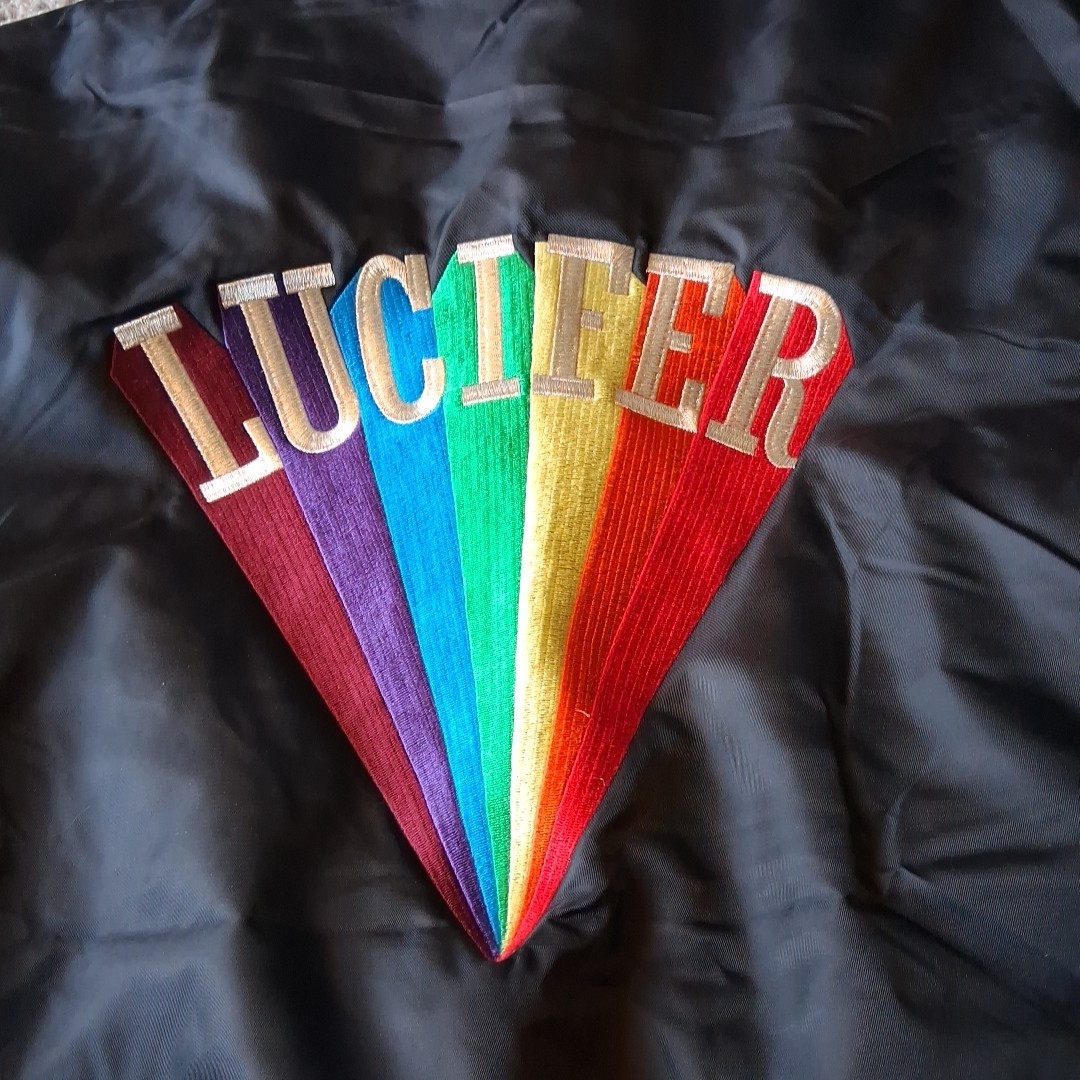 Chaqueta Bomber Negra Satén Arco Iris Lucifer Triángulo Espalda Orgullo Ropa de Calle L?/XL?