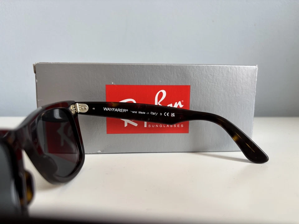 Ray-Ban Original Wayfarer RB2140, foto 4 di 5