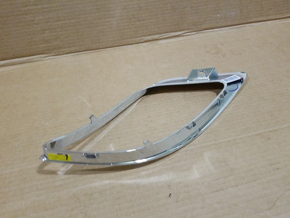 Parachoques inferior derecho Dodge Durango 2014-2017 moldura luz antiniebla 05113744ab Foto 4 de 4