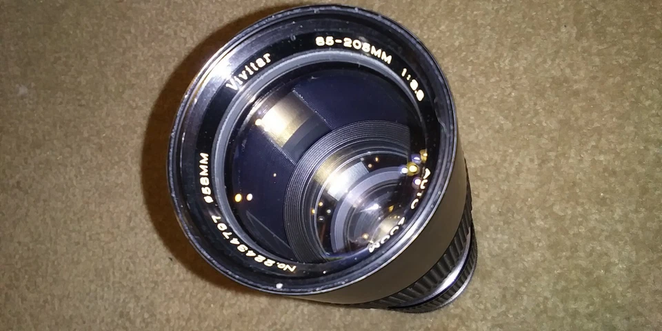 Vivitar 85-205mm 1:3.8 Auto Zoom Lens w Cover - Image 3 of 4