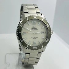 Orient Solar Mens's Ivory Dial Stainless Steel Silver 40mm Watch RA-WJ0001E110B