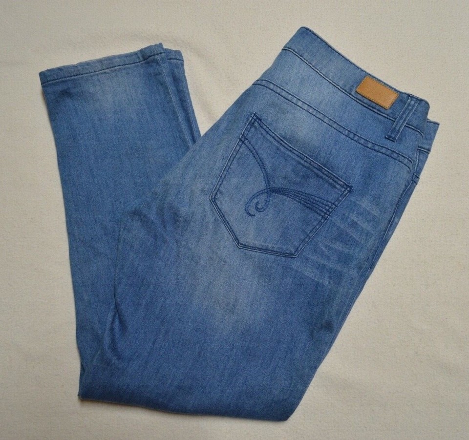 Esprit Women’s Faded Blue Slim Stretch Crop Jeans Size 12