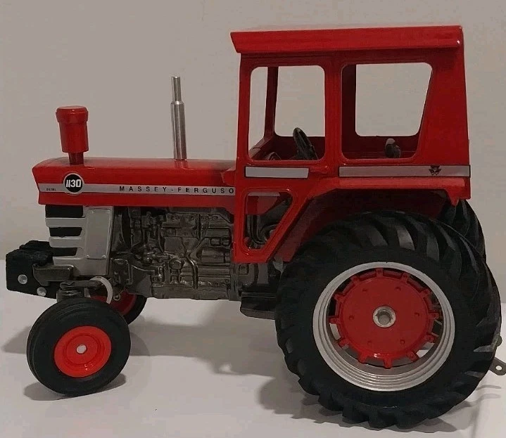 SCALE MODEL MASSEY FERGUSON 1130  1/16 NOVEMBER 1999 OPEN HOUSE SPECIAL EDITION  - Image 4 of 4