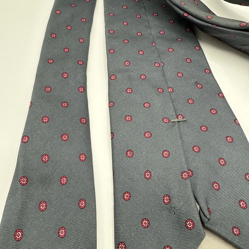 Dior Men's Tie Classic Style Geometric Design Gray Red Dot 100 Silk Needs Clean - Image 4 of 4