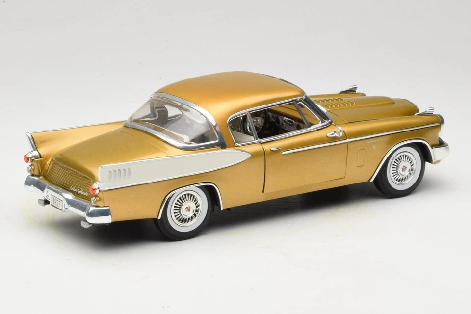 30384 Studebaker Golden Hawk Coupe Anson 1:18 - Immagine 3 di 4