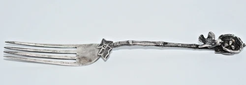 Gorham Sterling ~ Bird's Nest Youth/Junior Fork 6 Inches ~ 28.1 G ~ Circa 1800's