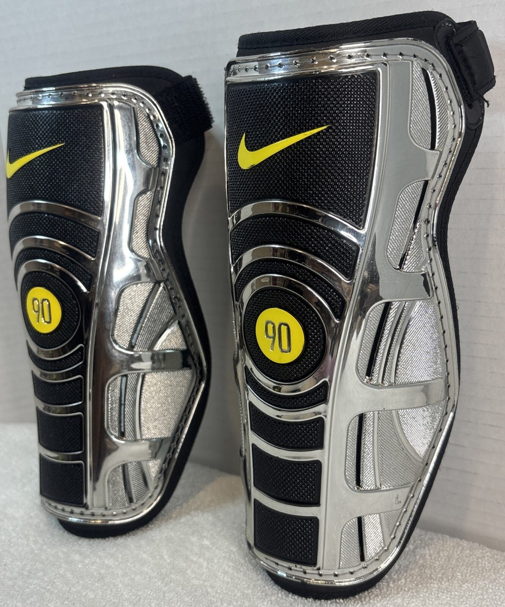 Nike 90 Shin Guards Total Ninety Pair Straps Adjustable Black
