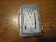 TayMac 1-Gang Rectangle Plastic Electrical Box Cover / New never been used