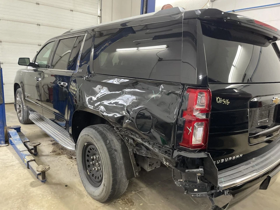 Medidor de velocímetro usado se adapta a: Chevrolet Suburban 1500 Cluster 2015 MPH mercado de Estados Unidos Foto 3 de 4