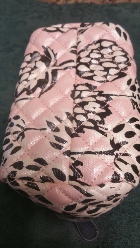 Bolso de Cosméticos Acolchado ANNE KLEIN - Cremallera Superior - Bolsa de Maquillaje/Bolsa de Viaje - Rosa/Negro Foto 4 de 4