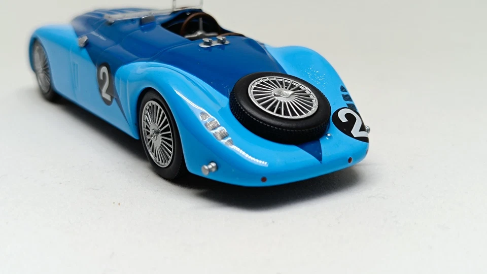 Bugatti  57 G 1937 Winner Le Mans Wimille-Benoist IXO-Altaya Scale 1/43 - Imagen 3 de 4