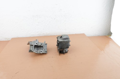 #ad Homelite 180 Classic Chainsaw OEM Cylinder Crankcase $14.05