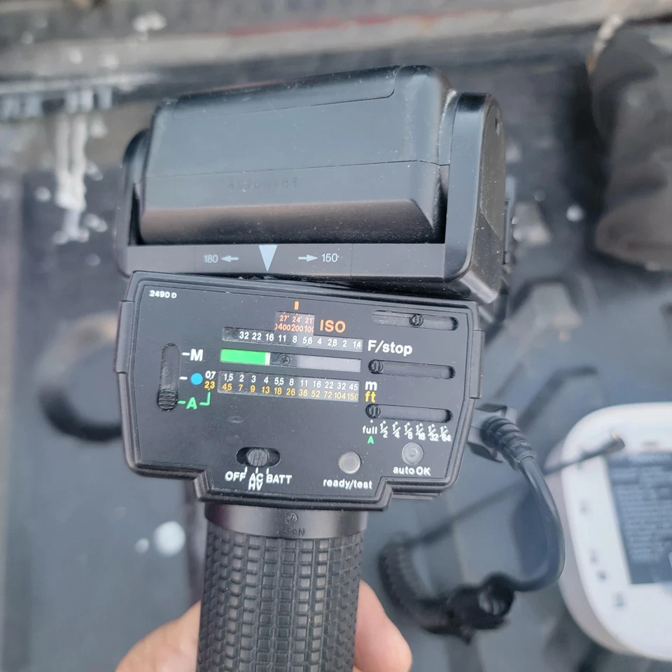 Vintage Sunpak Auto 555 Thyristor Camera Flash Handle Bracket Grip 249D Photo - Image 4 of 4