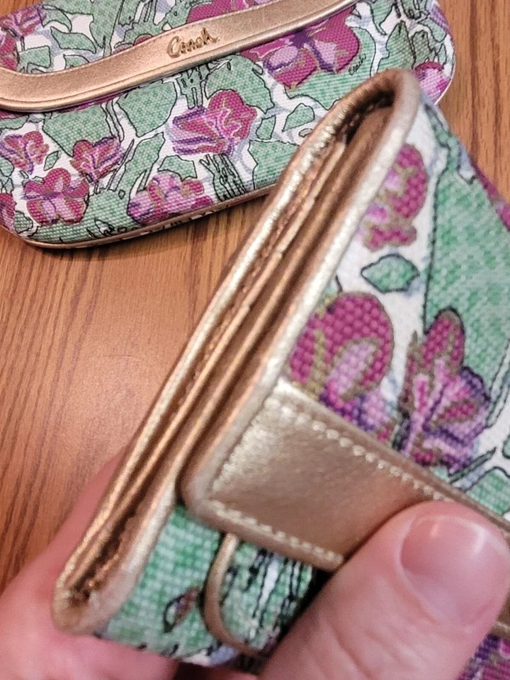 Cartera y muñeca vintage Coach Ashley Iris floral sobre delgado F44748 Foto 2 de 4
