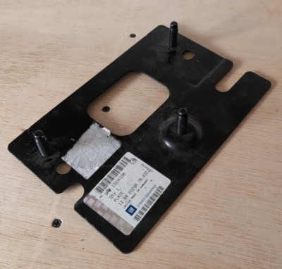 Original GM Opel Vauxhall Astra J 2009-2016 Karosserieverkleidung Halterung hinten links 13336138