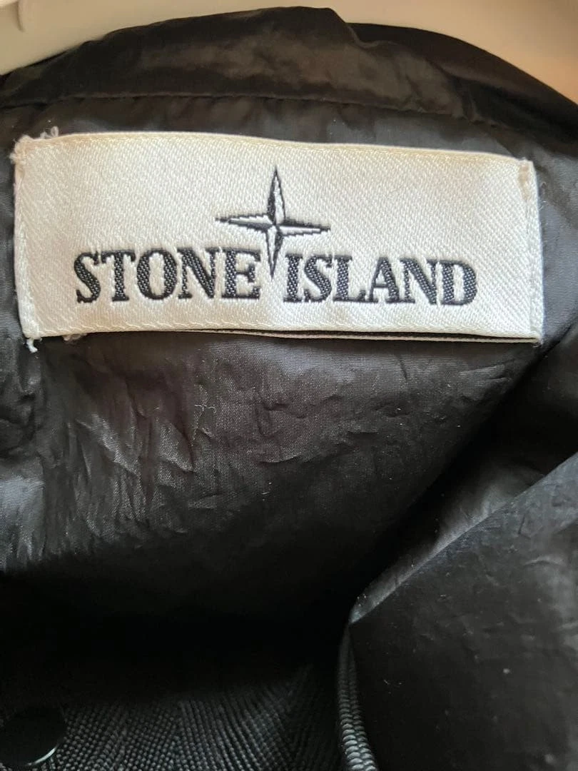 STONE ISLAND Men's Down Jacket Black Nylon Size L Sleeve Patch - product detail image 4