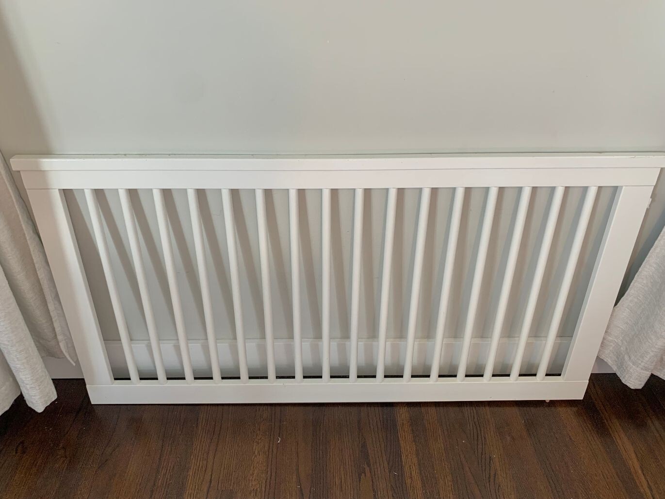 PreOwned White wood Babyletto Scooter crib 3 in 1/ Naturepedic Organic