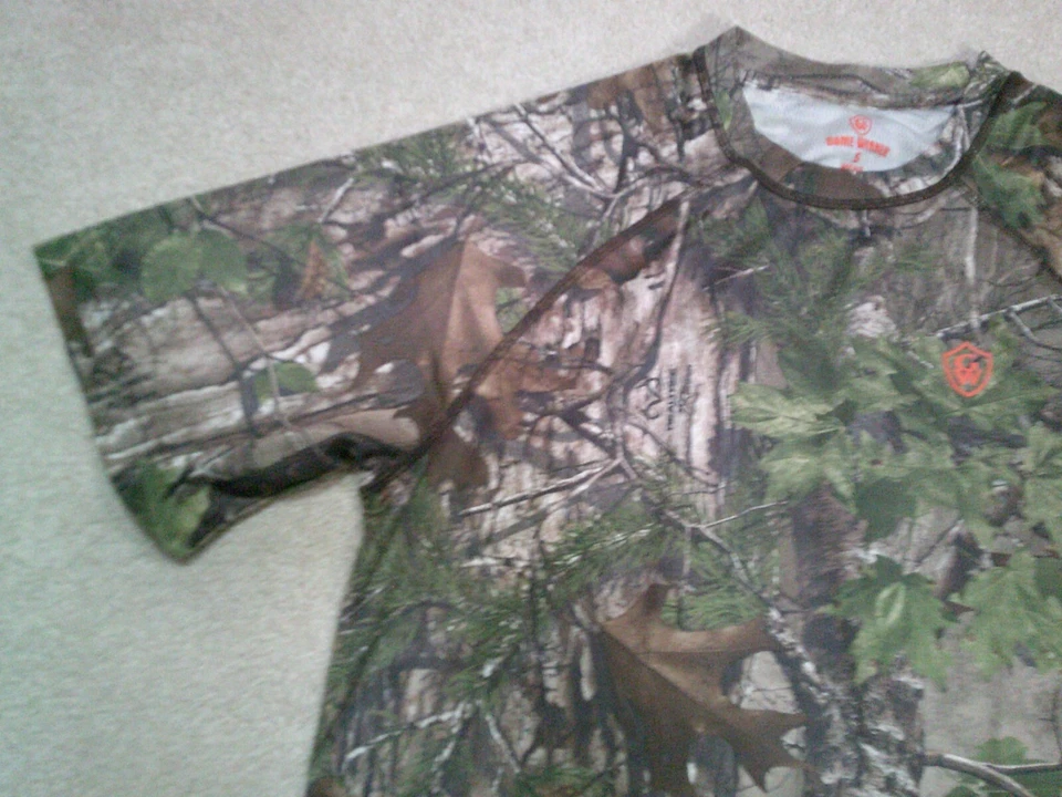 Game Winner T Shirt Mens Small Green Camo Realtree - Image 3 of 4