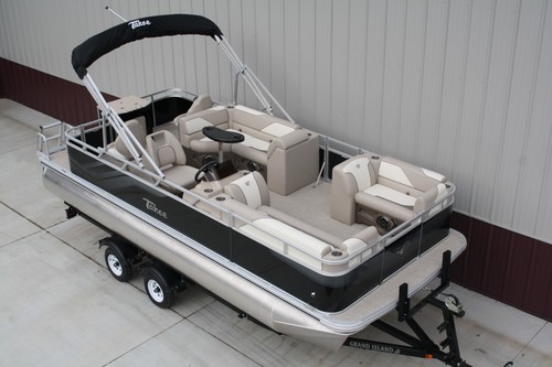 New 21 ft. Sport Rear Fish pontoon boat 40 Hp Mercury Blue or black - Picture 3 of 10
