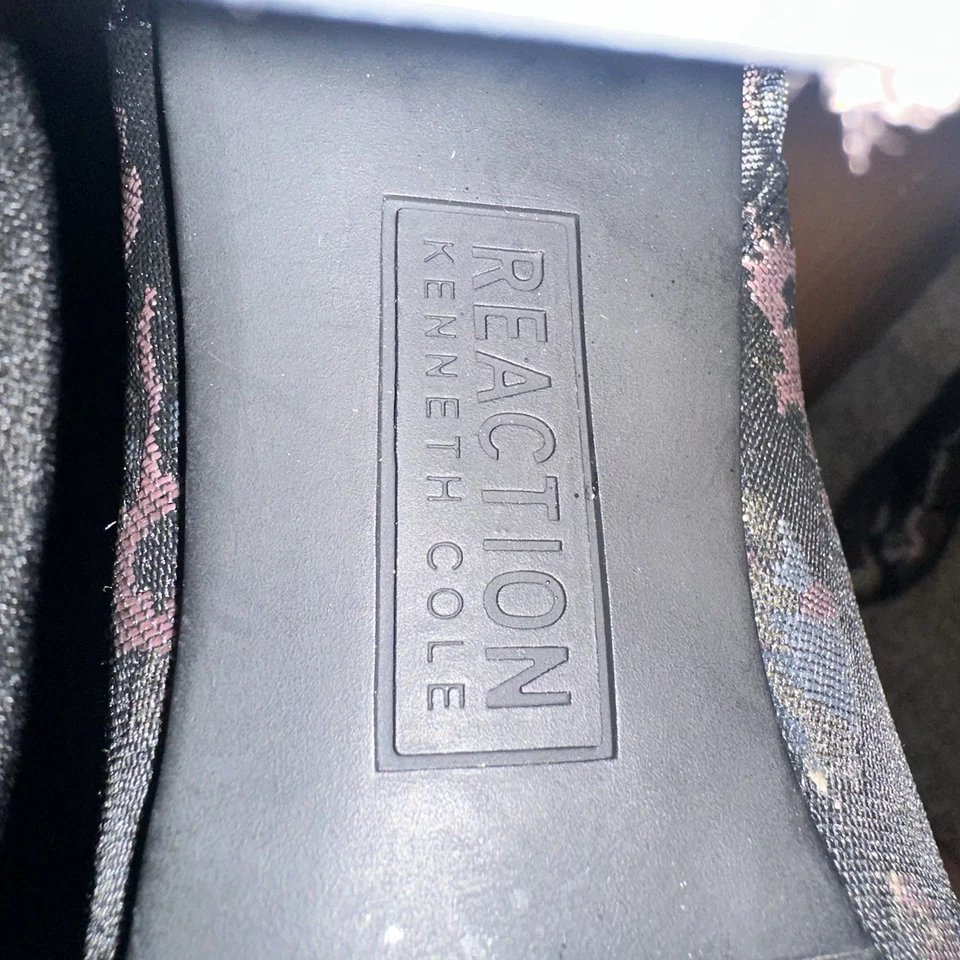 Reaction Kenneth Cole Women’s Tapestry Flower Detail Long Boots Size 7.5 M - Image 4 of 4