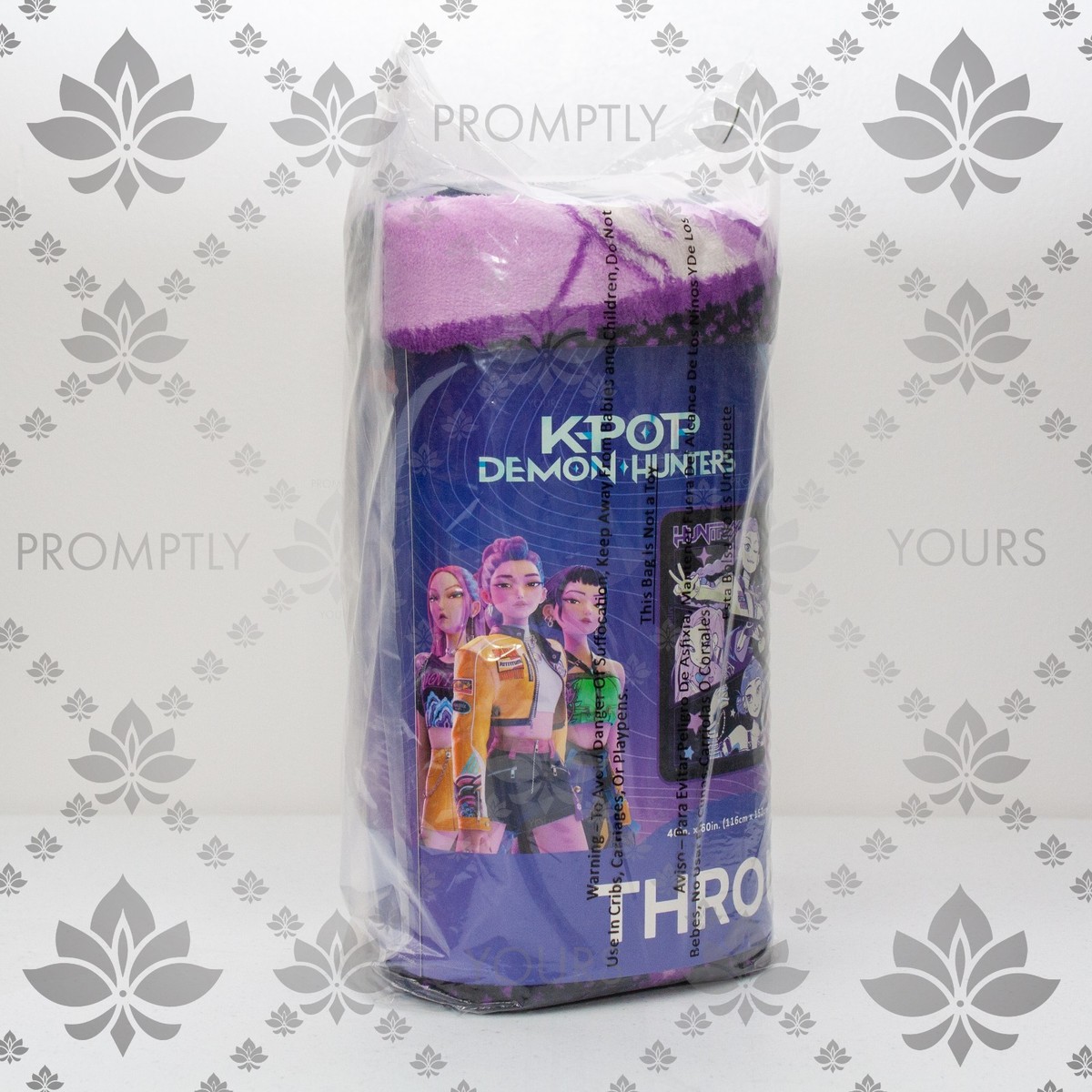 KPOP Demon Hunters Huntrix Pop Stars Kids Throw Blanket, Black