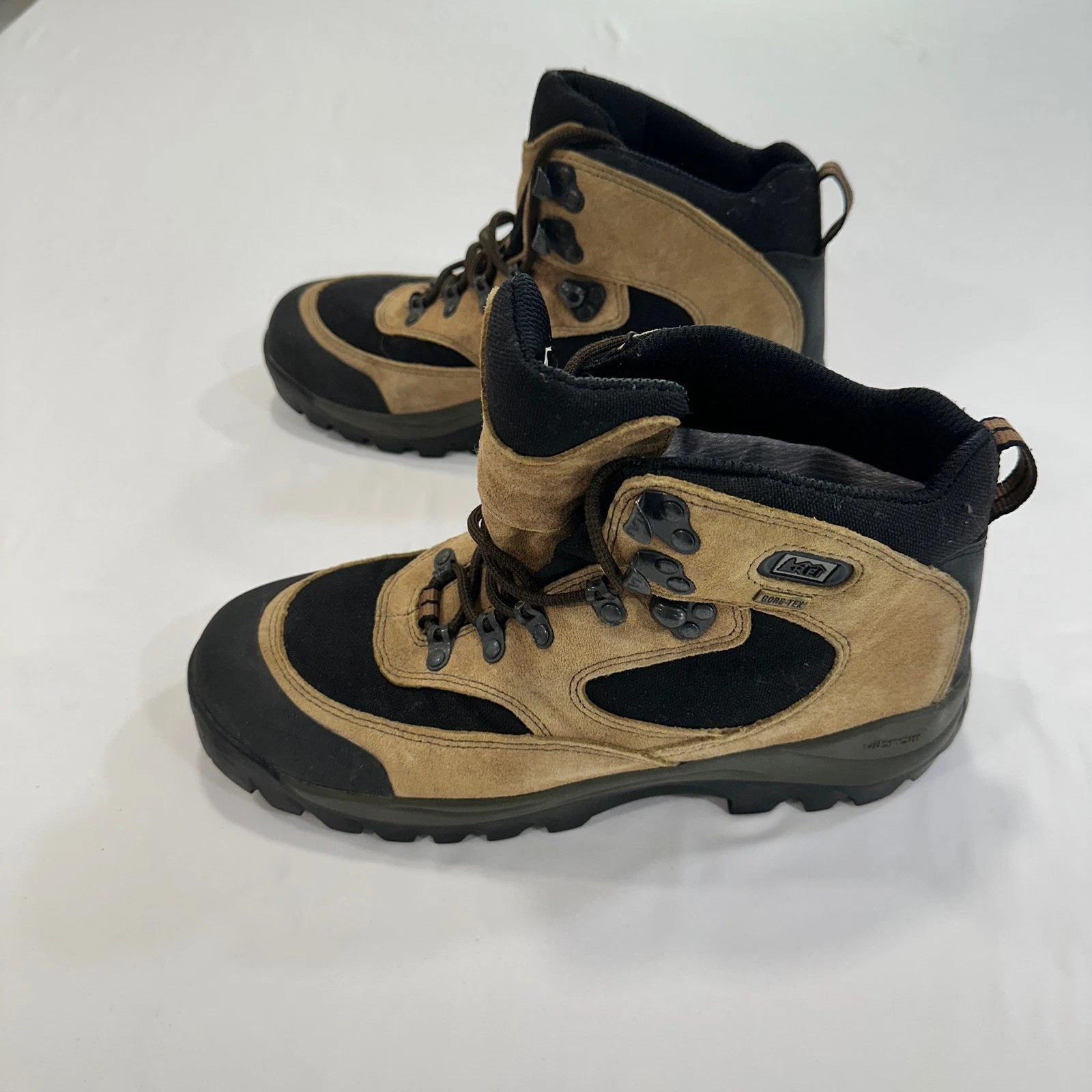 REI Monarch Gore-Tex Hiking Boots Mens 10 Brown Black Vibram Sole | Gorpcore
Opens in a new window o
