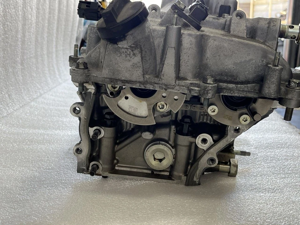 2014 LEXUS GS350 ENGINE CYLINDER HEAD ASSEMBLY LEFT DRIVER SIDE - Image 4 of 4