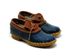 navy blue bean boots