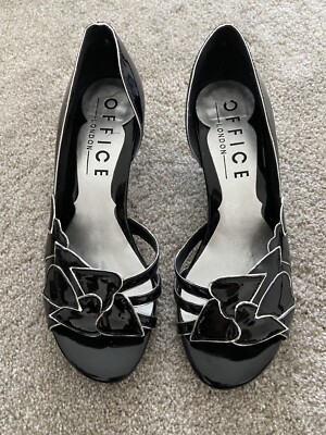 black hey dudes size 6