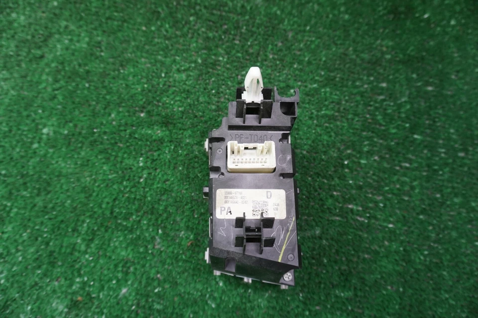 2005 2006 2007 2008 2009 2010 TOYOTA AVALON правый AC управления OEM 55900-07160 - Изображение 3 из 4