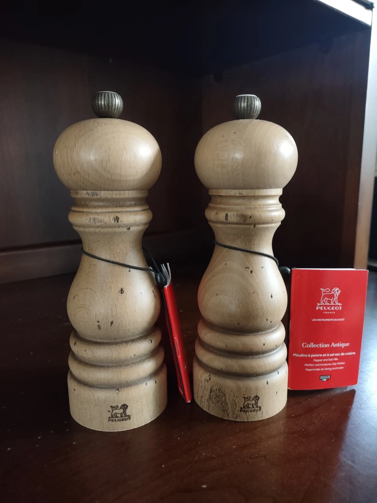 Peugeot Classic Collection Antique Salt & Pepper Mill Natural Wood New With Tags