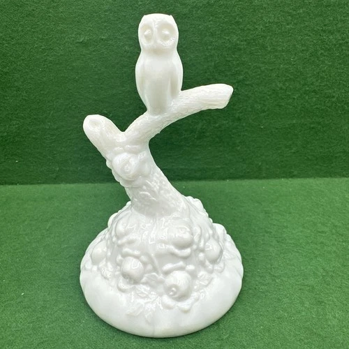 Beautiful Fenton White Milk Glass Owl Ring Holder Tree Cabbage Rose Base 4.25"