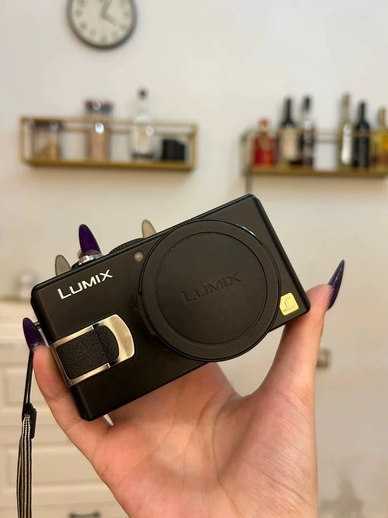 Panasonic LUMIX DMC-LX2 Digital Cameras for Sale - Shop New & Used
