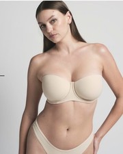 Skims FITS EVERYBODY STRAPLESS BRA 32DDDD Sand NEW