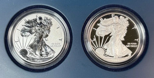 Набор из 5 серебряных монет 2011 Eagles 25-я годовщина оригинальная упаковка/сертификат подлинности - Изображение 2 из 4