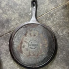 Vintage LODGE 90G Cast Iron Flat Pan Griddle Skillet 10 1/2” Made In USA Black