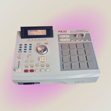 Akai Professional MPC 2000XL Sampler, Sequencer  MIDI Production Center - Grey