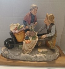 Figurine VTG Elderly /Old Couple Wheelbarrow Vegetables & Fruit Basket Ornament