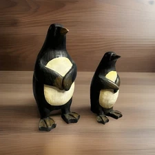 Realistic Pair of Emperor Penguins "Holding Hands" Figurine Holiday 4.5"/6"