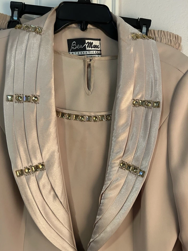 Traje de Iglesia Ben Marc Internacional Talla 16 Beige Ocasión Especial Foto 3 de 4