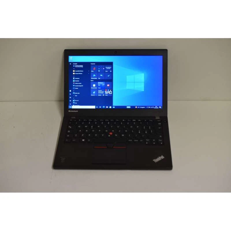 Lenovo ThinkPad X250 · i5-5300U · 8GB · 300GB, foto 1 di 5