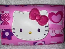 Hello Kitty Mobile-Video Game Pouch