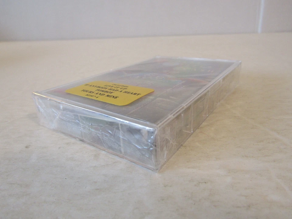 Crosby Stills Nash Cassette Live It Up *BRAND NEW SEALED* - Image 4 of 4