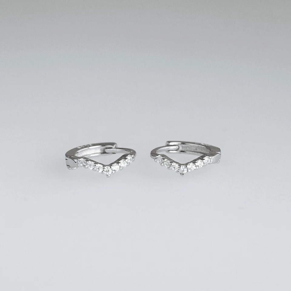 Argento Sterling 8mm Cerchio Pavé Zirconia Cubica Semplice Wishbone Stretto Lobo - Immagine 3 di 4