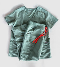 FIGS Technical Collection Green Scrub Set V-Neck Top  Pants Size M