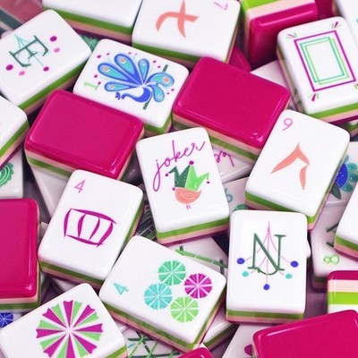 4-Layer Laser Engraved Acrylic Rose Red American Mahjong Set 160 Tiles