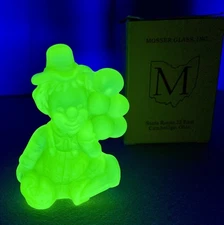 Mosser Glass Jiggs Clown Paperweight Vaseline Uranium Satin Yellow Glow Box Ohio