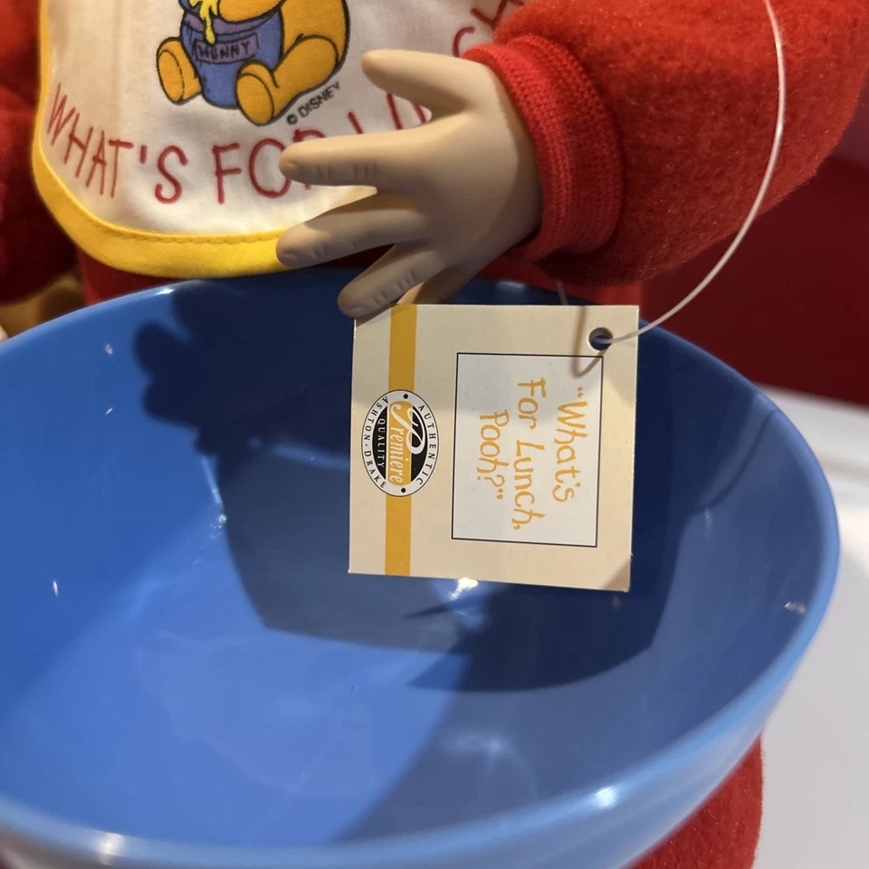 Новая винтажная фарфоровая кукла Winnie The Pooh — What's for Lunch в оригинальной коробке. - Изображение 3 из 4