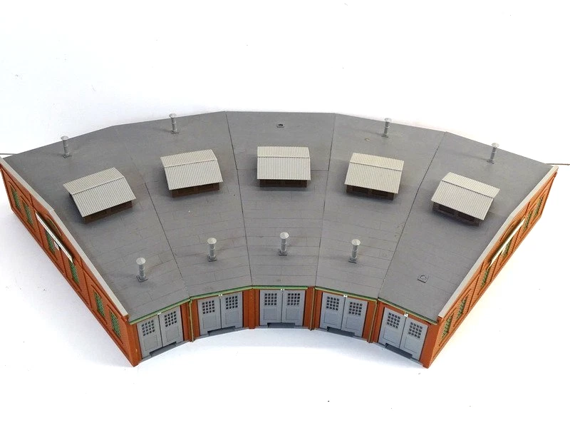 TT 1:120 Modellbahn 5er Ringlokschuppen Lokschuppen gebaut Auhagen ?- Nr. 2